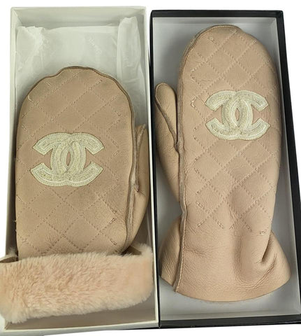 Chanel Real Leather Beige Quilted CC Logo Faux Shearling Mitten Gloves 861101