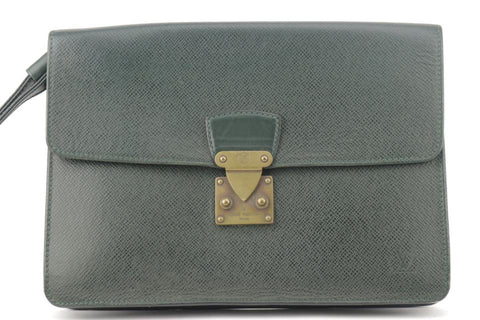 Louis Vuitton Green Taiga Pochette Belaia 8LK1129